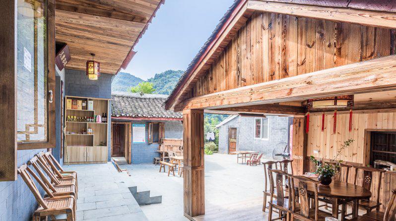 Wudangshan Tianle Hotel 十堰 外观 照片